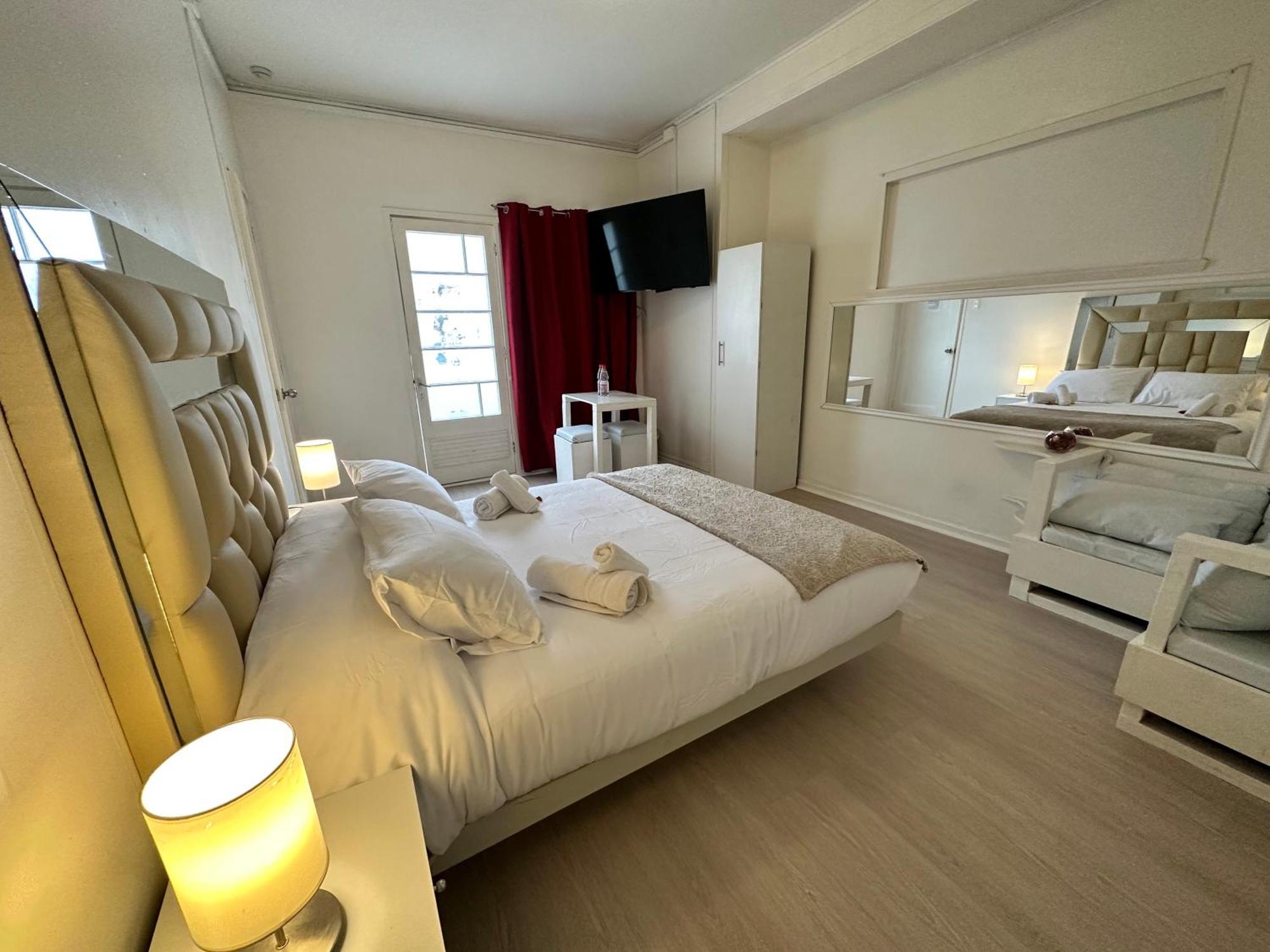 New York Suites Hotel